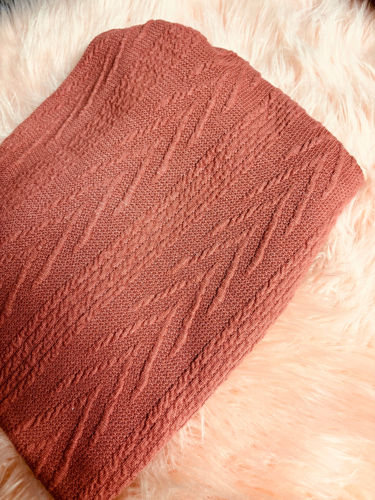 Rose cable knit