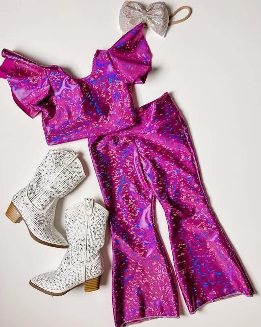 holographic magenta