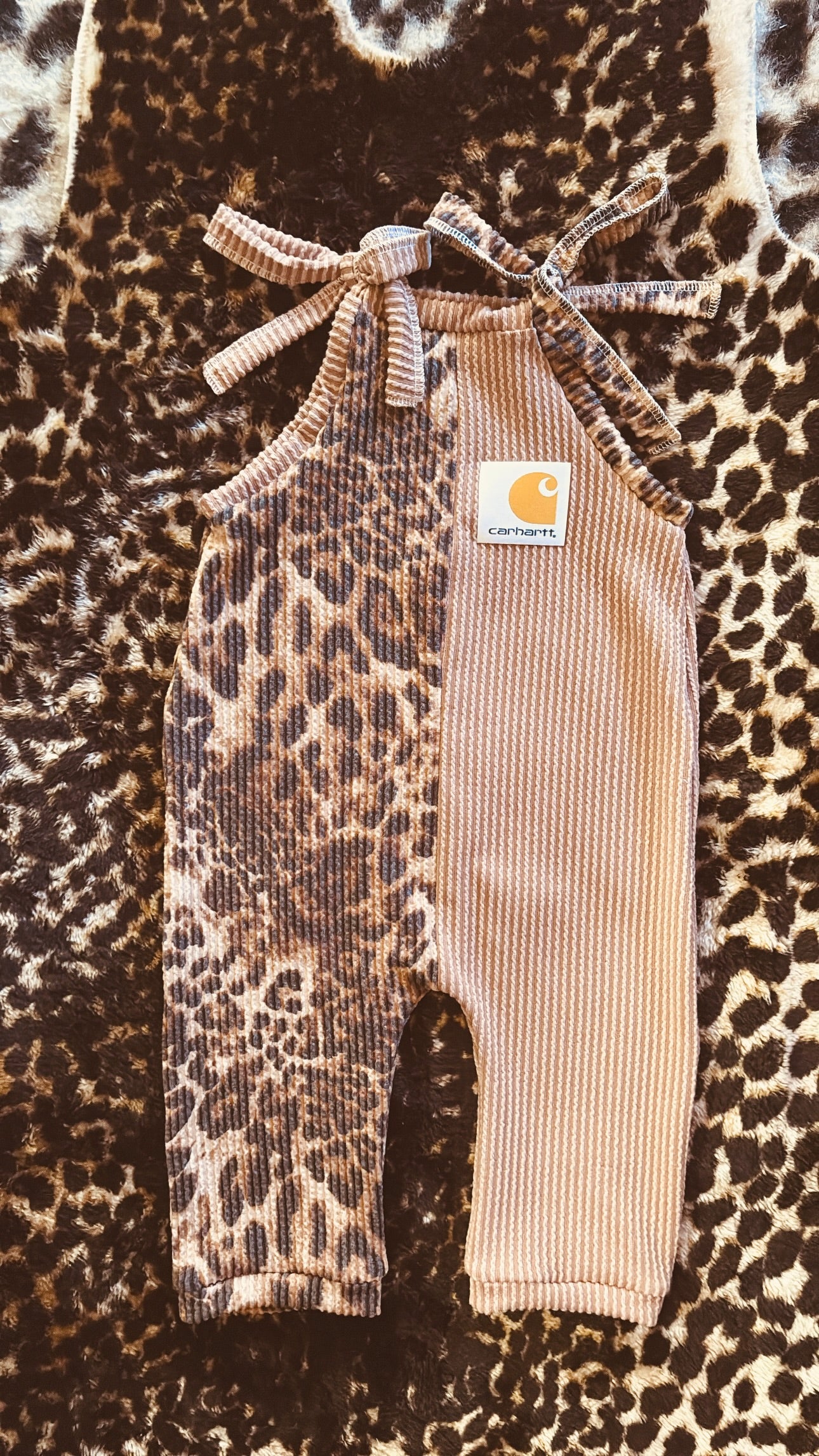 Tan  & leopard