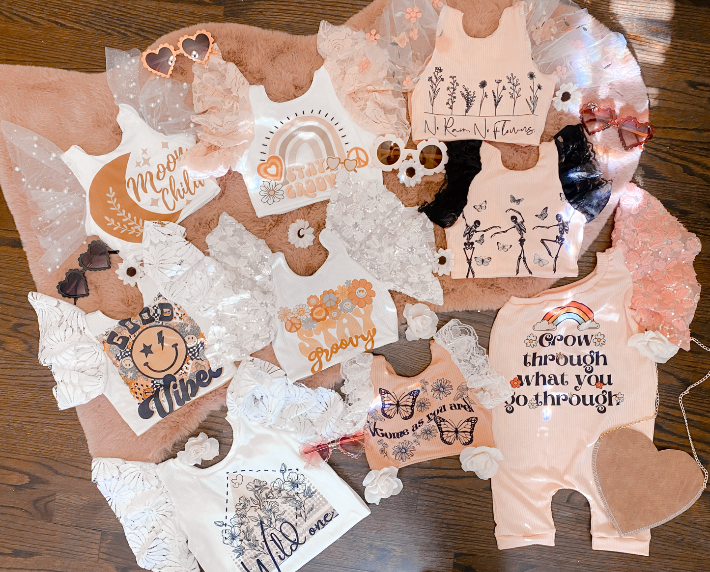 Style bundles  (please mention size/ theme in notes) ( will add bow freebies as well!)sale