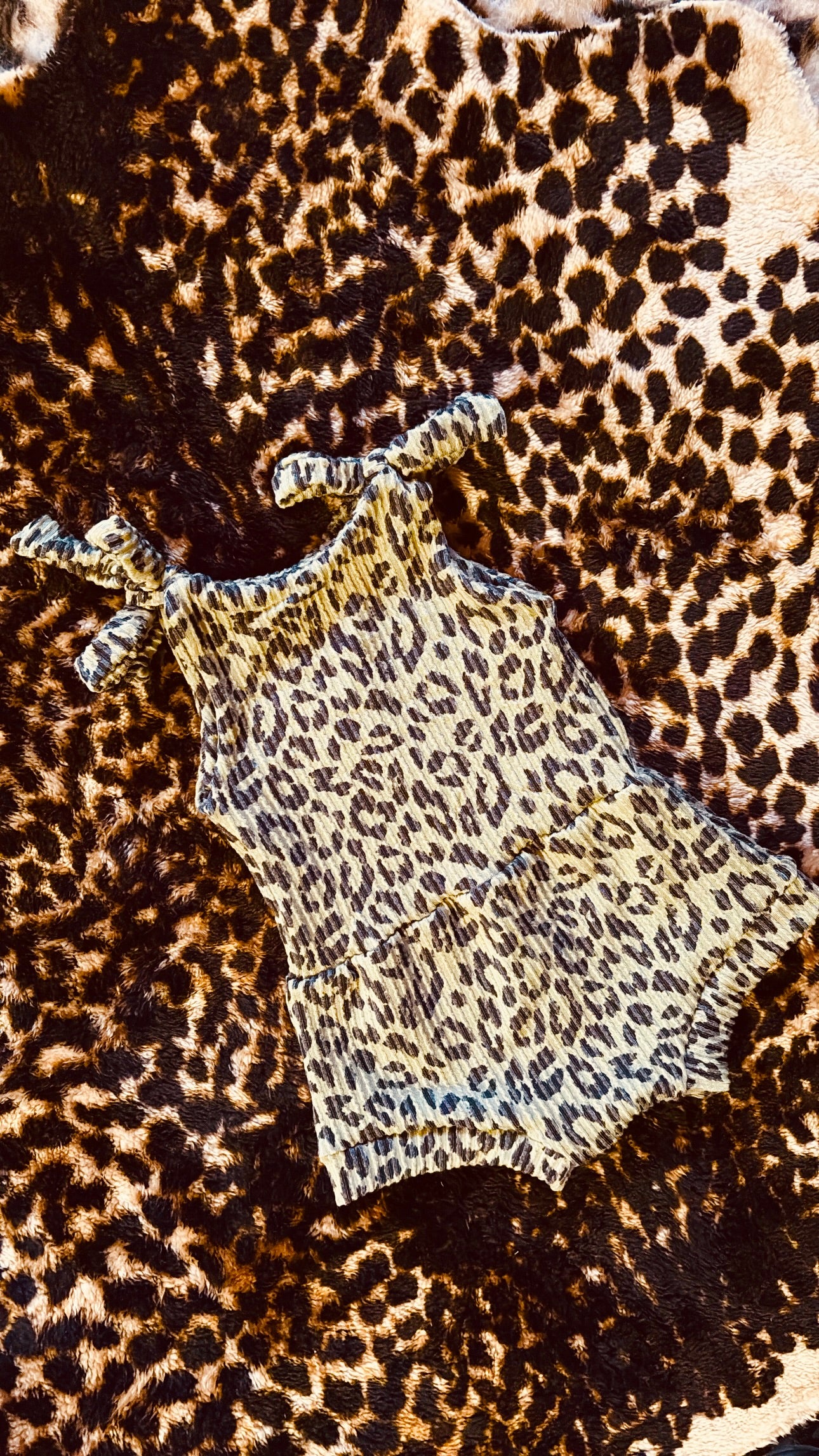 Olive leopard
