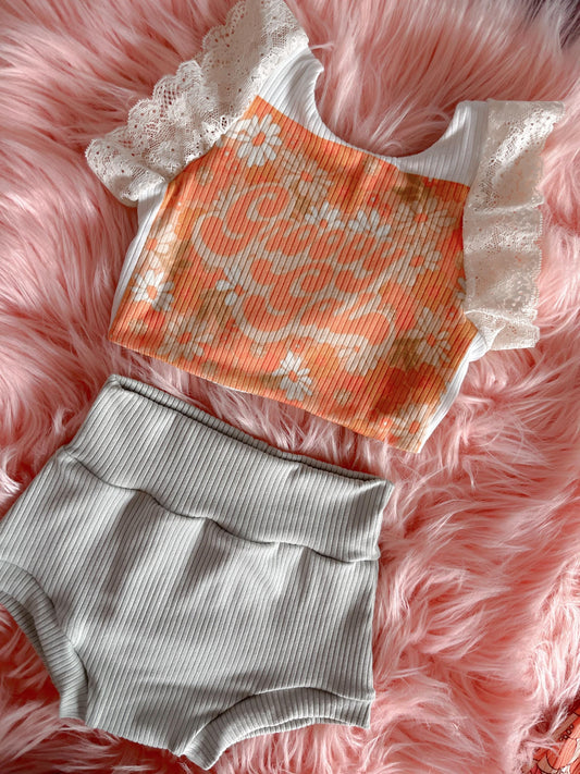 Groovy gal  set